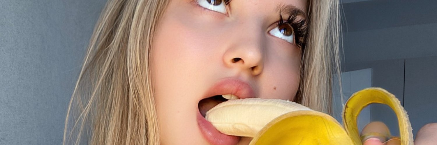 chlooe_sweety's profile banner image