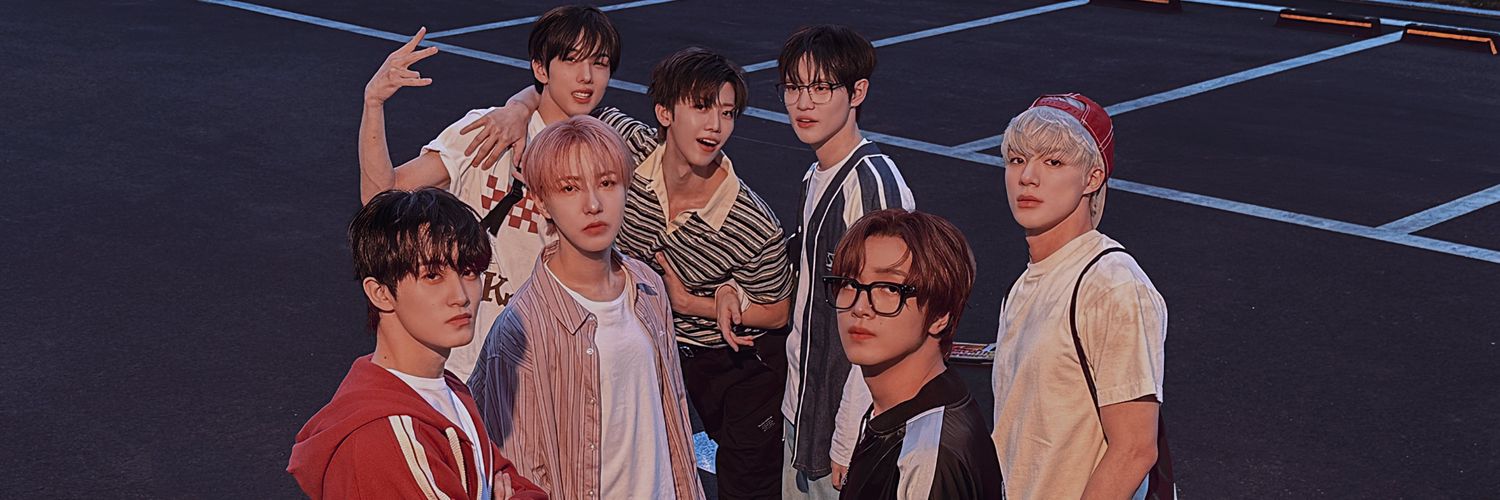 𝒬𝓊𝒾. banner