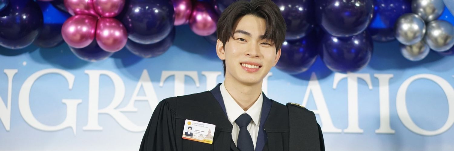 junjoyny's profile banner image