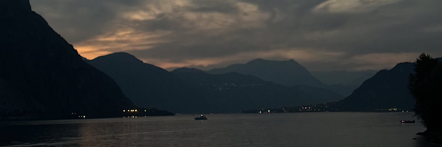 roxe_e's profile banner image