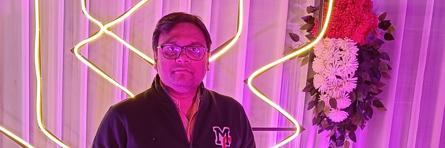 vikasanta's profile banner image