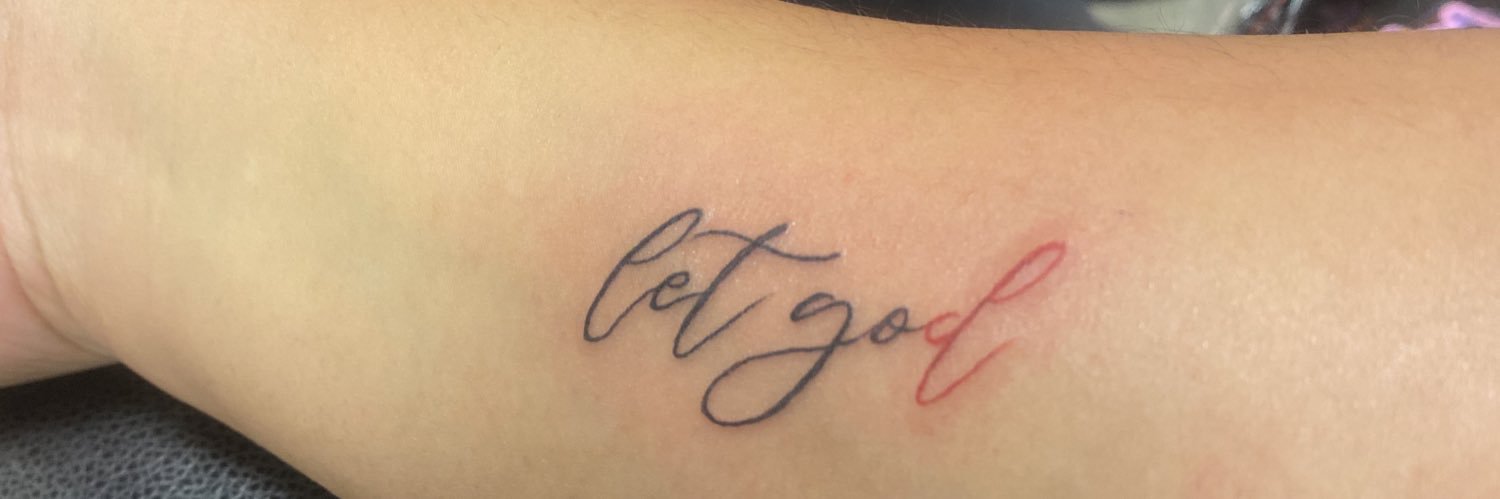 Brittnee. 🩷🌸🐝 banner