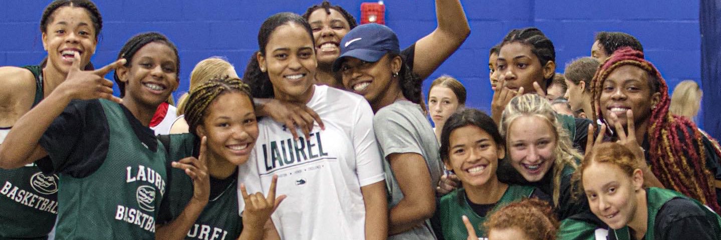 Laurel School Gators Basketball banner