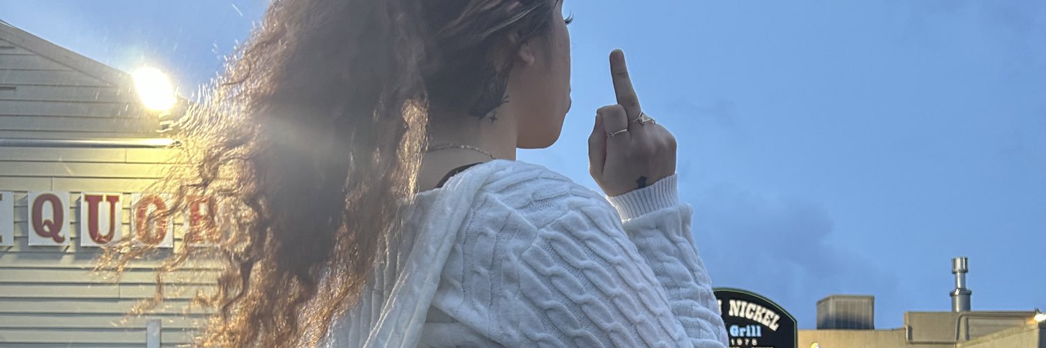emma🧸 banner
