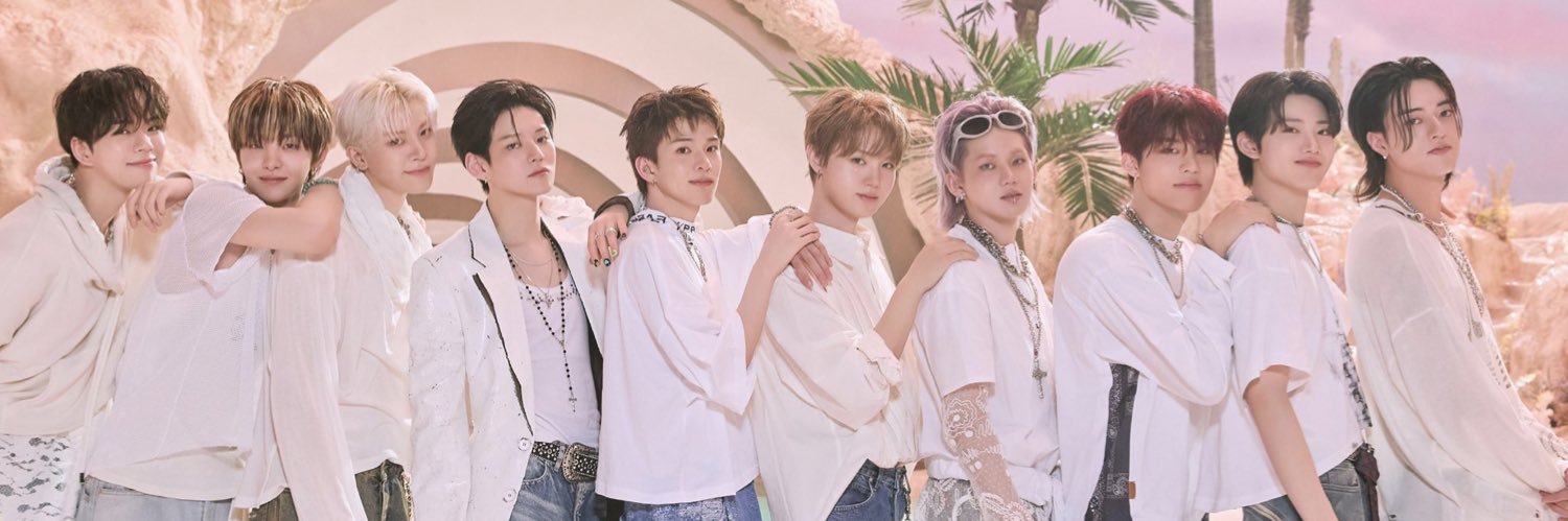 borntoluvchs's profile banner image