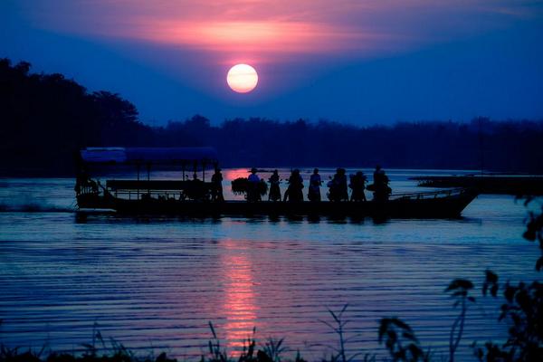 faridachinul's profile banner image