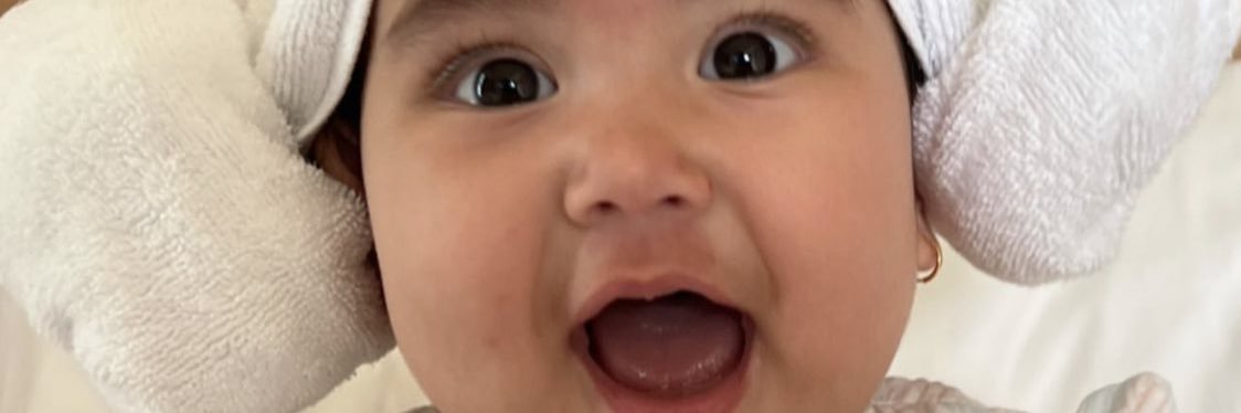 whoismee? banner