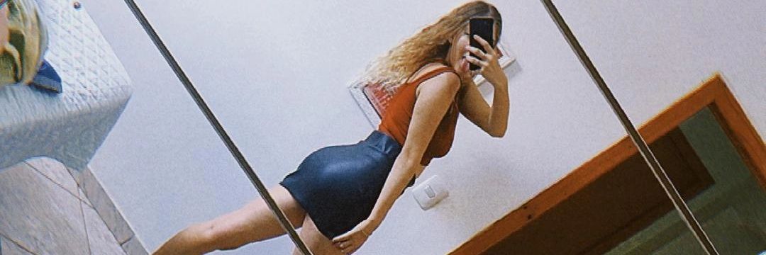 LeticiaBernieri's profile banner image