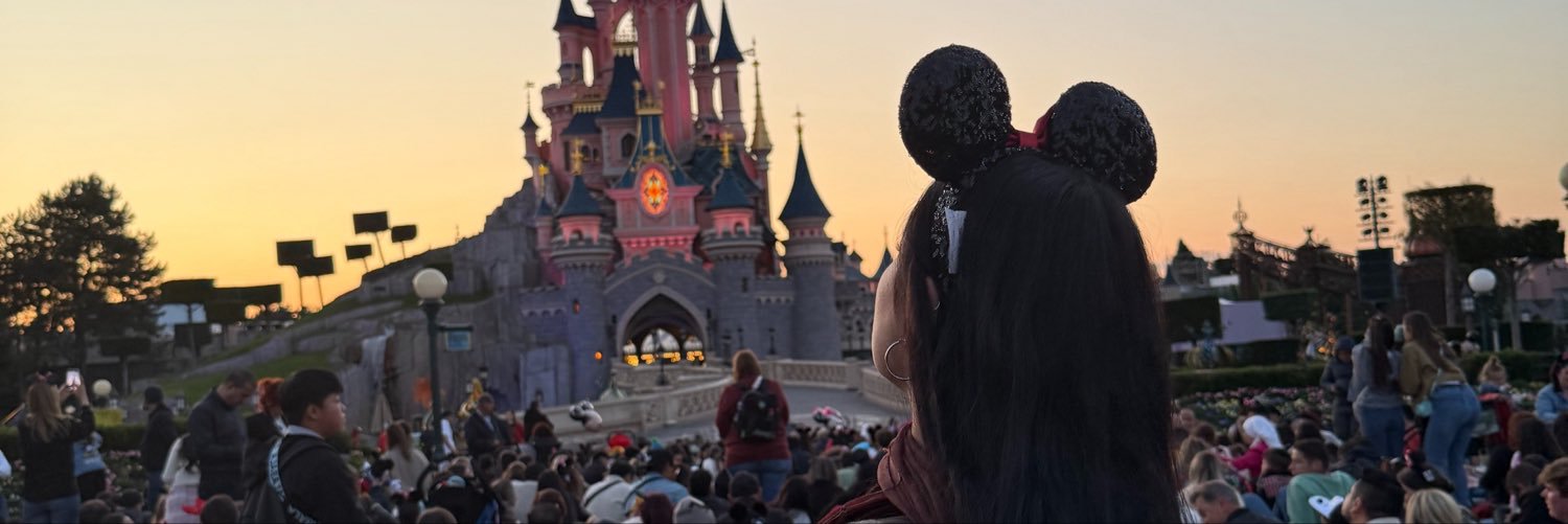 caromercaddo's profile banner image
