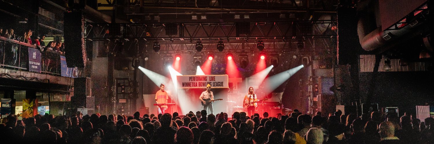 1033 The Edge banner