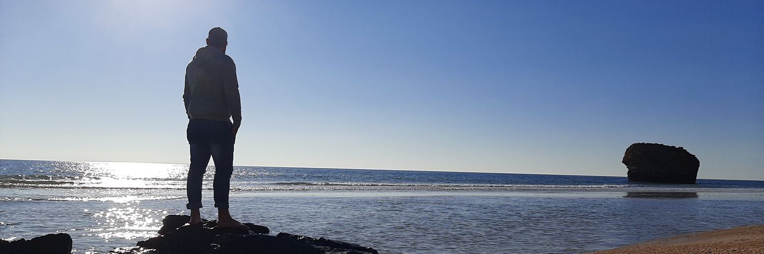 leonic1983's profile banner image