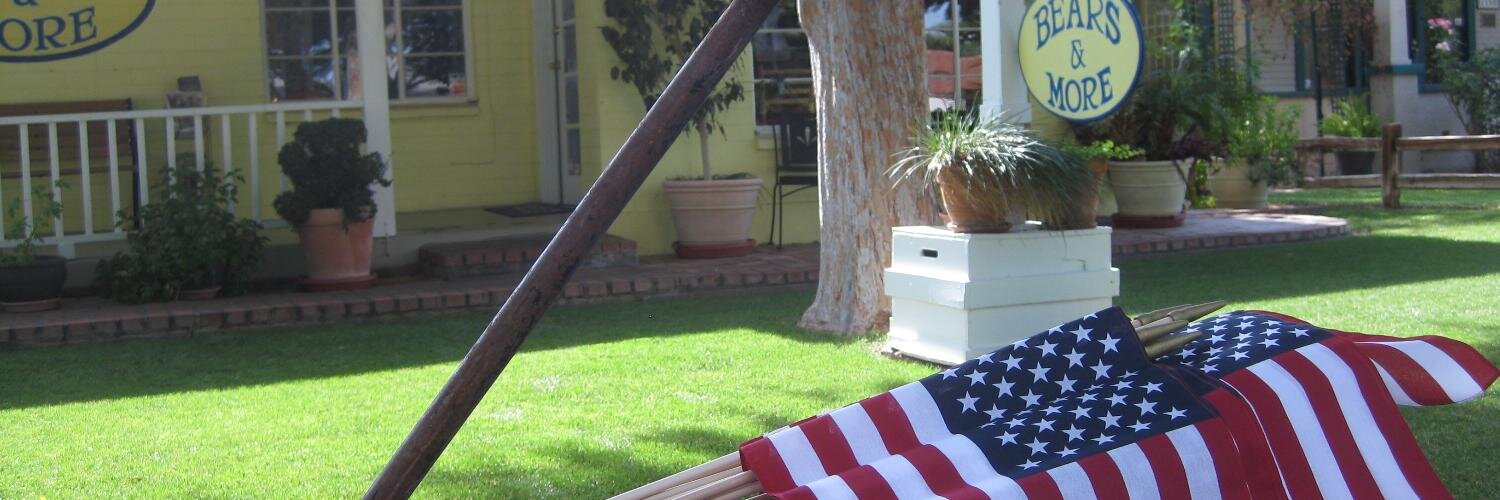 bearsandmore's profile banner image
