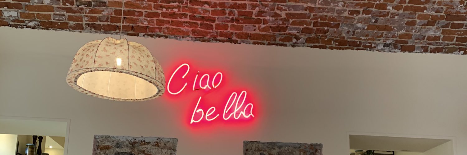 GiuliaMuzzolon's profile banner image