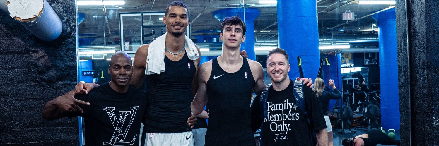 AndrewComsport's profile banner image