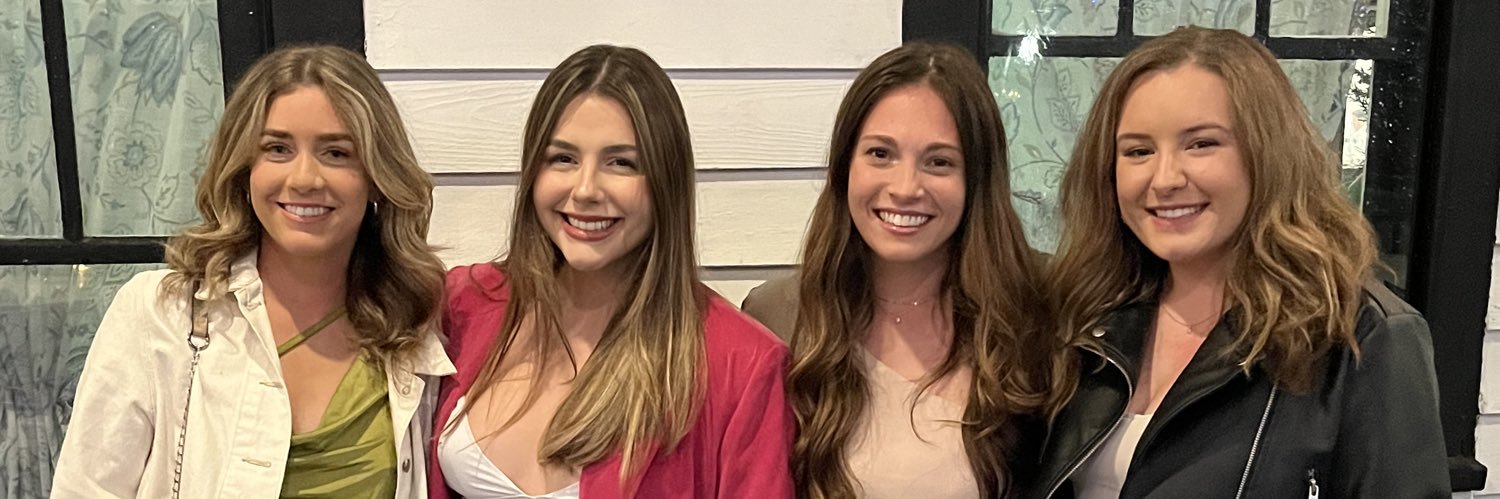 GracWarren's profile banner image