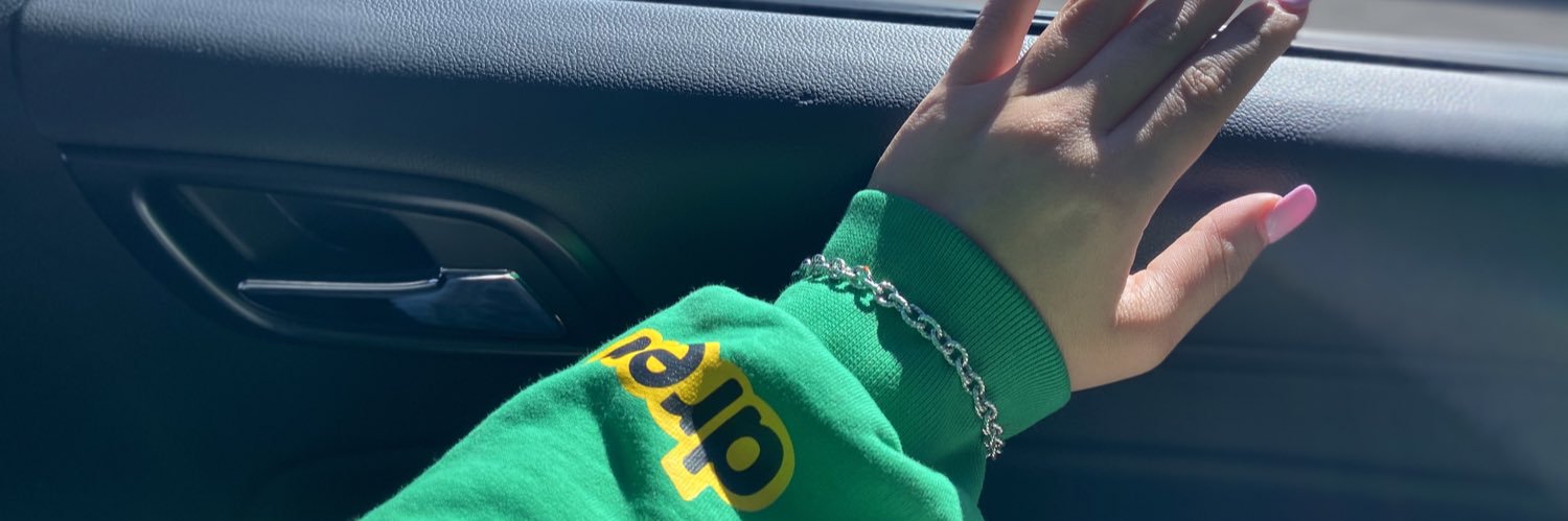 e_aleyyyy's profile banner image