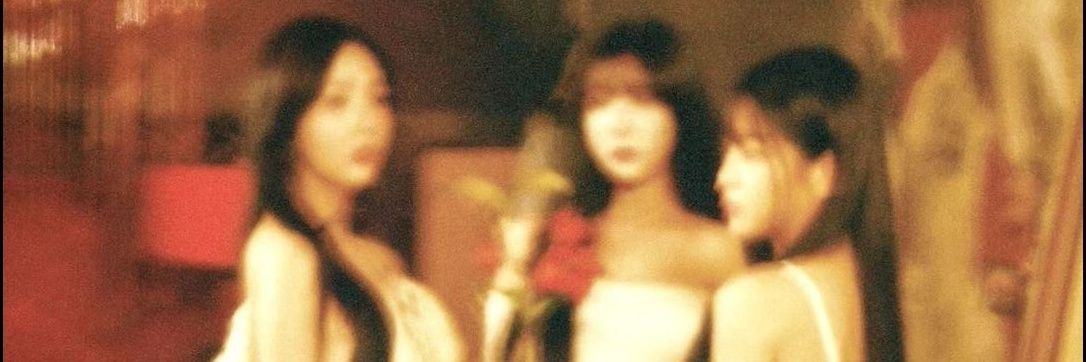 rey. banner