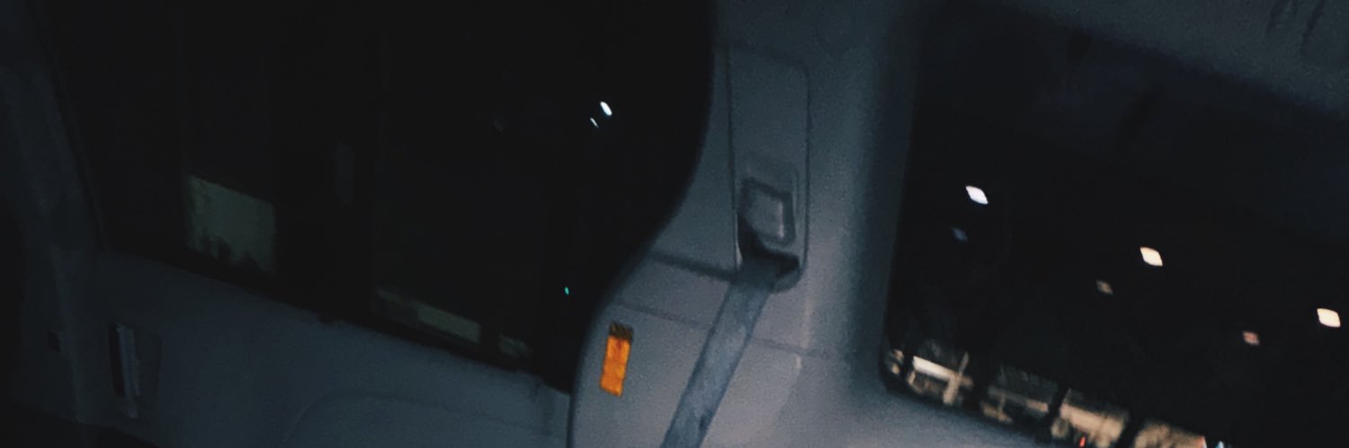 mooonriiveer's profile banner image