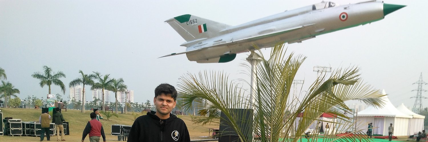 abhi4ppl's profile banner image