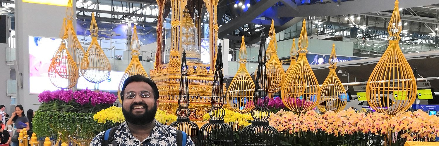 vatzee's profile banner image