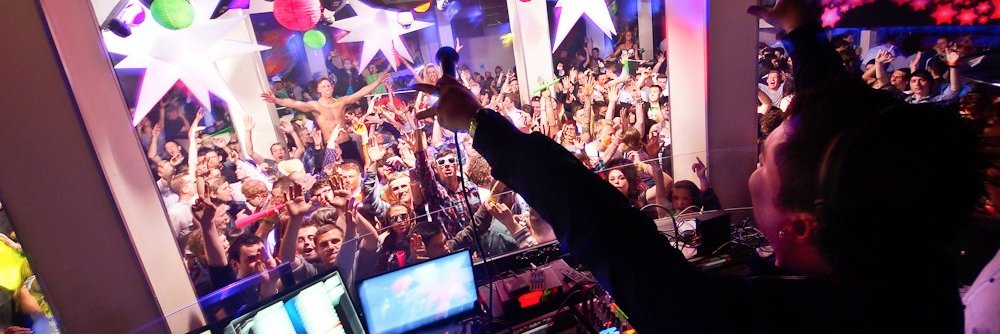 DJCourtneyMac's profile banner image