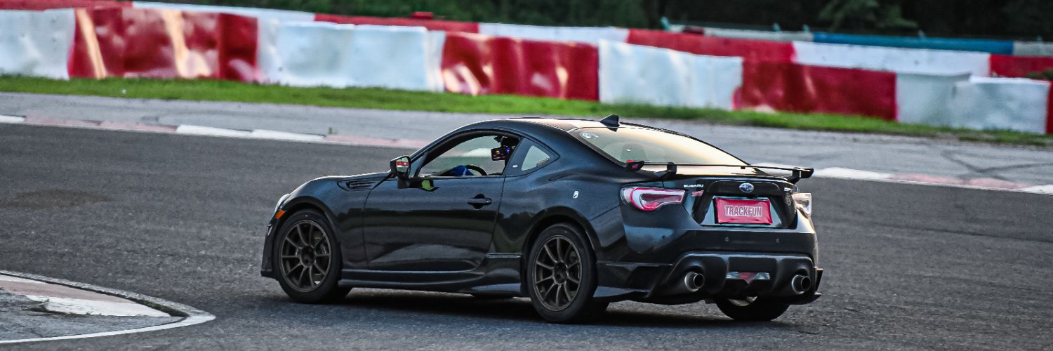 Dennis Zhuang banner