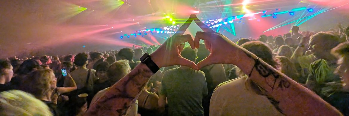 Daniel Hewitt banner