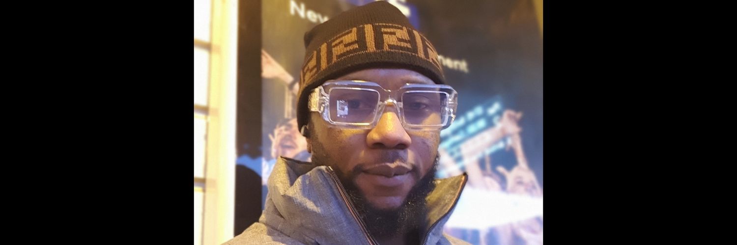 youngzuluu's profile banner image