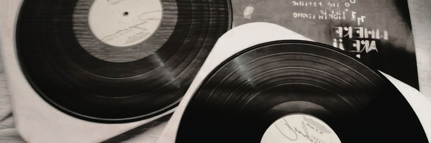 8 banner
