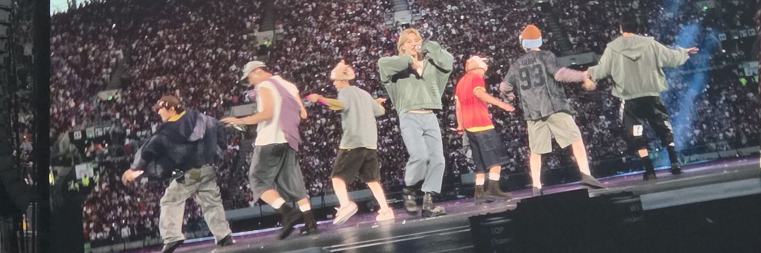 KitKat⁷ 💜🎶 banner