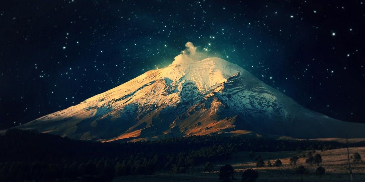 DebbMariee's profile banner image