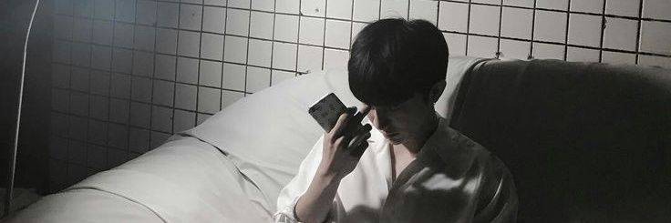 M banner