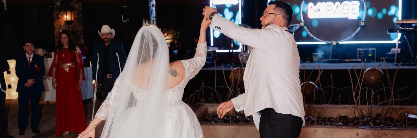 MelyRivas's profile banner image