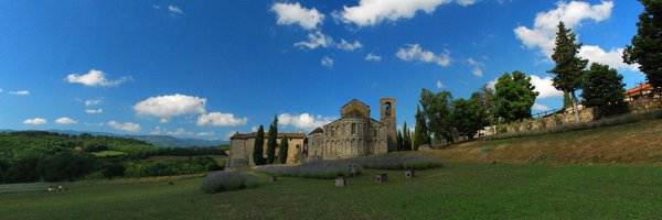 romenapieve Profile Banner