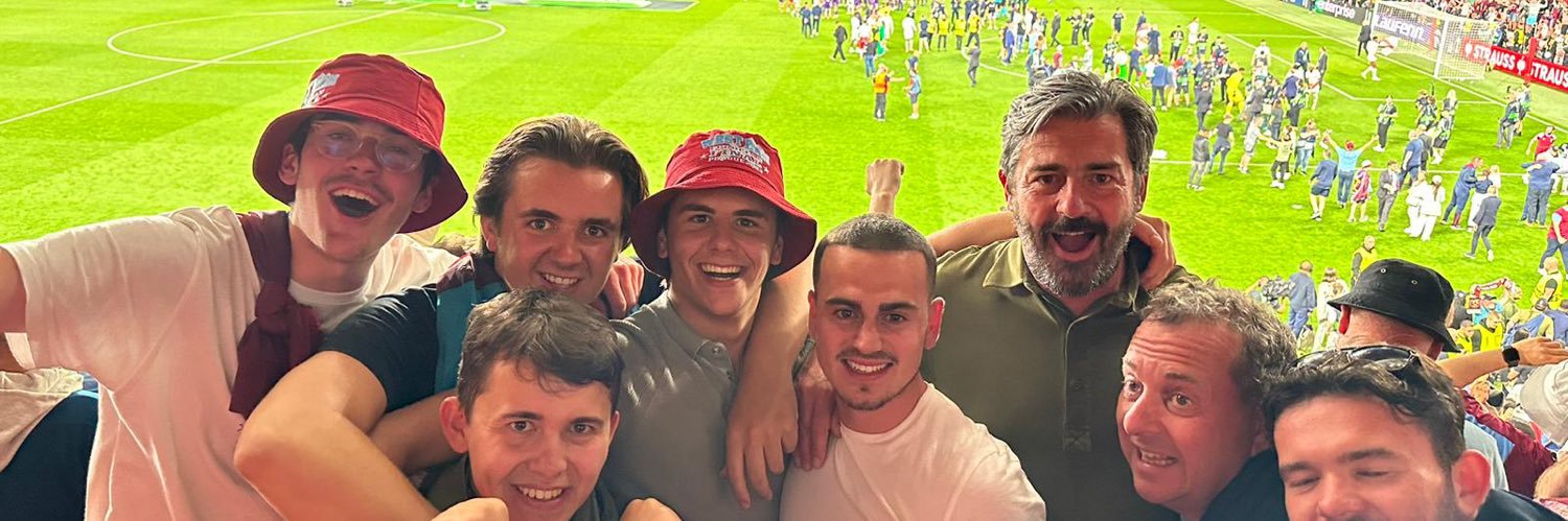 Tom Standen⚒ banner