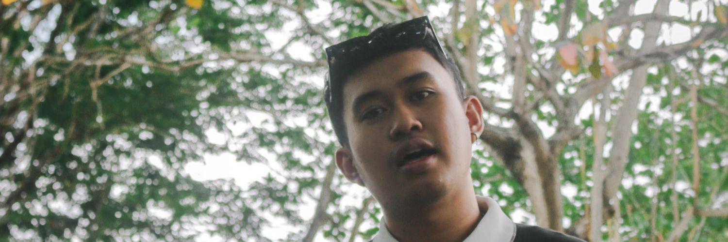 justhooman. banner