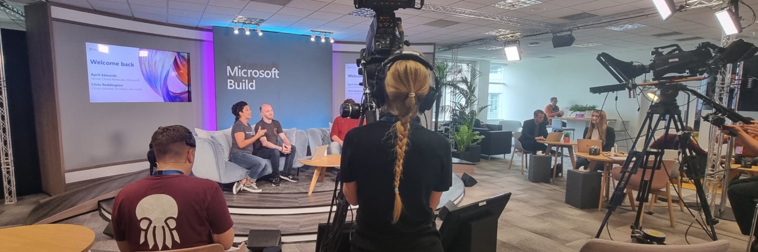 ☁️ Chris Reddington banner