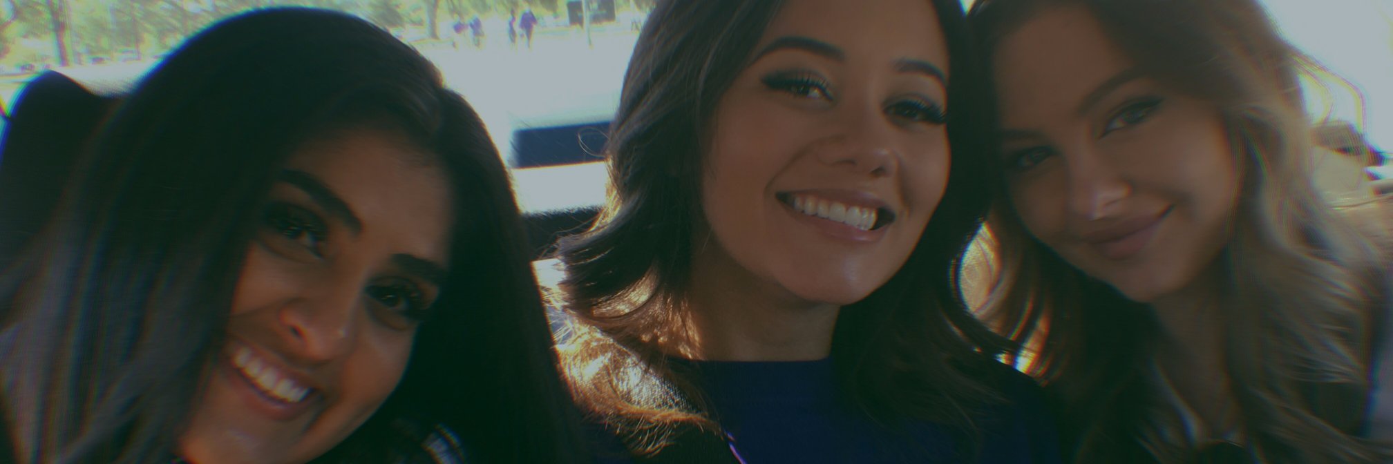 sara_hellich's profile banner image