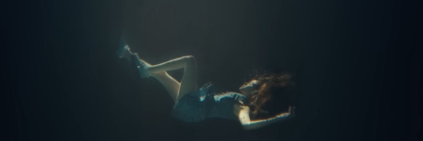 jean 🖤 banner