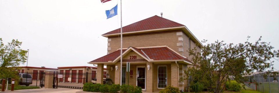 E*Z Self Storage banner