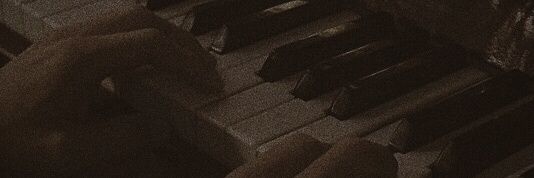 close banner