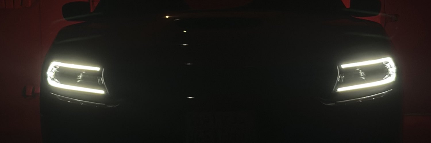 B8Z33's profile banner image