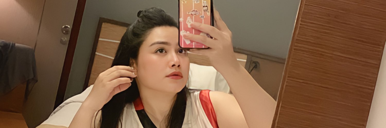 lilispriani's profile banner image