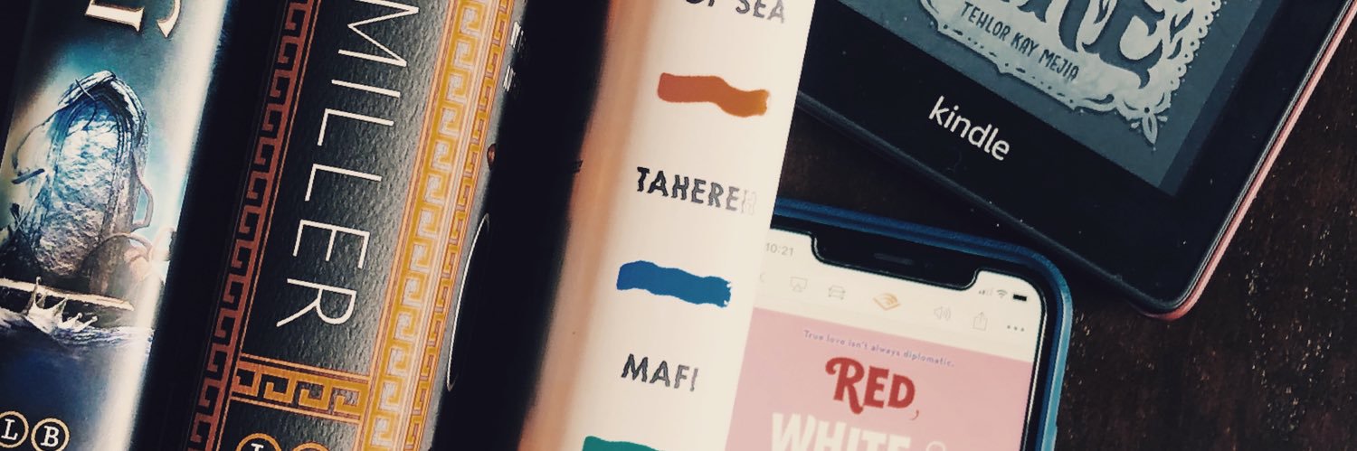 michisreading's profile banner image