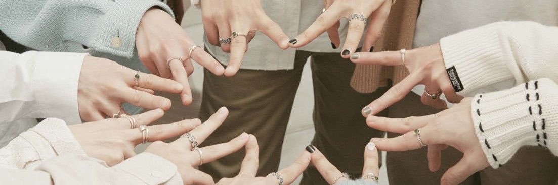 | L˚✧ | currently off. banner