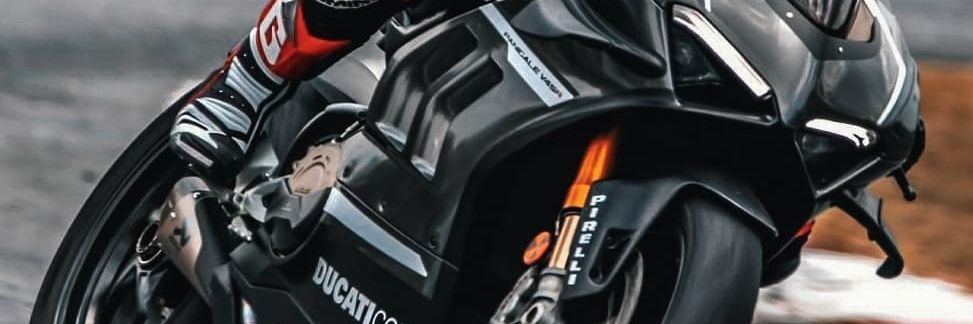 NaretPoom's profile banner image