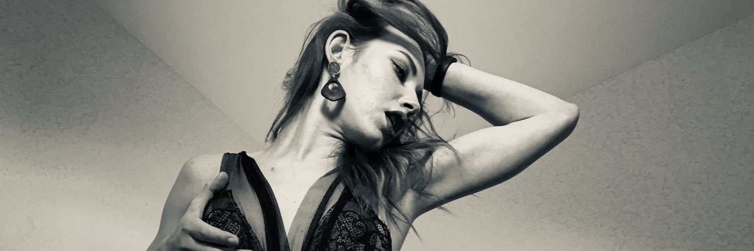 DebyMistress's profile banner image