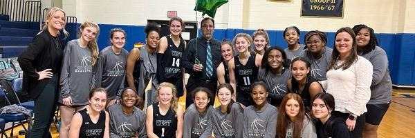 WDHS Girls Basketball banner