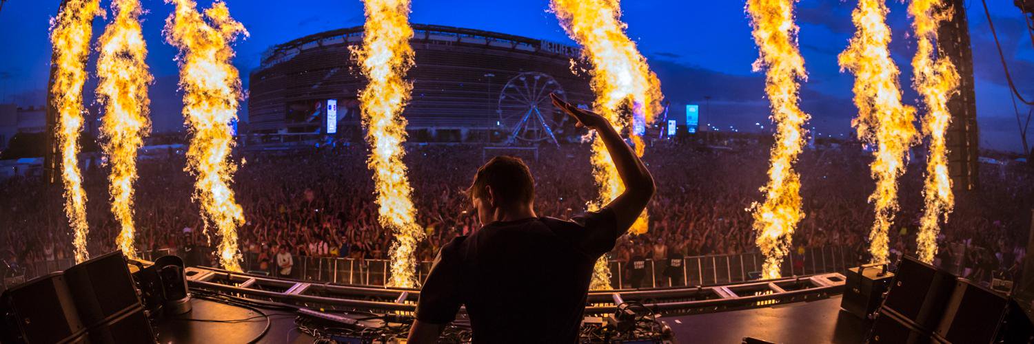 SongJhon's profile banner image