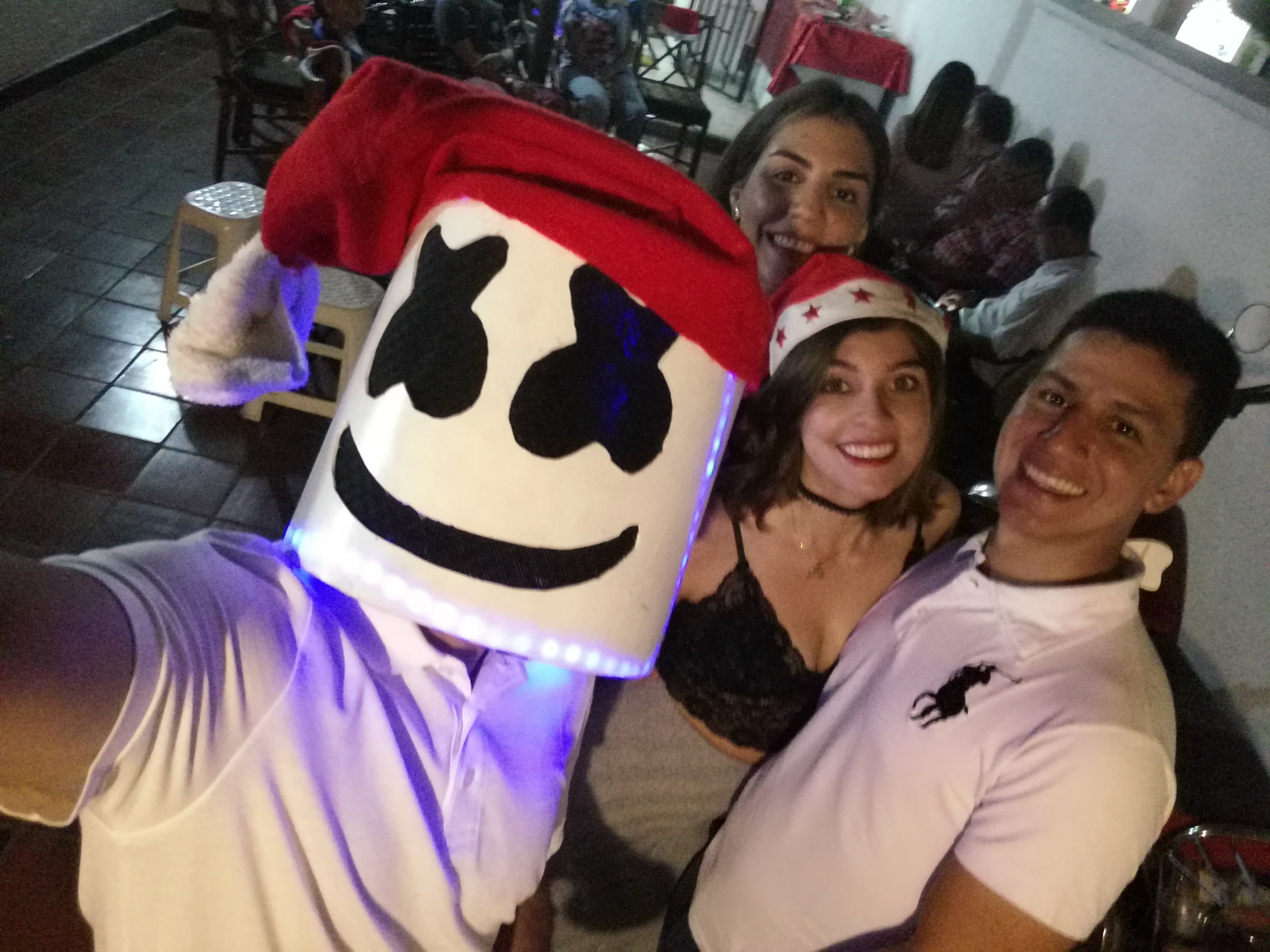 anadiesigo's profile banner image